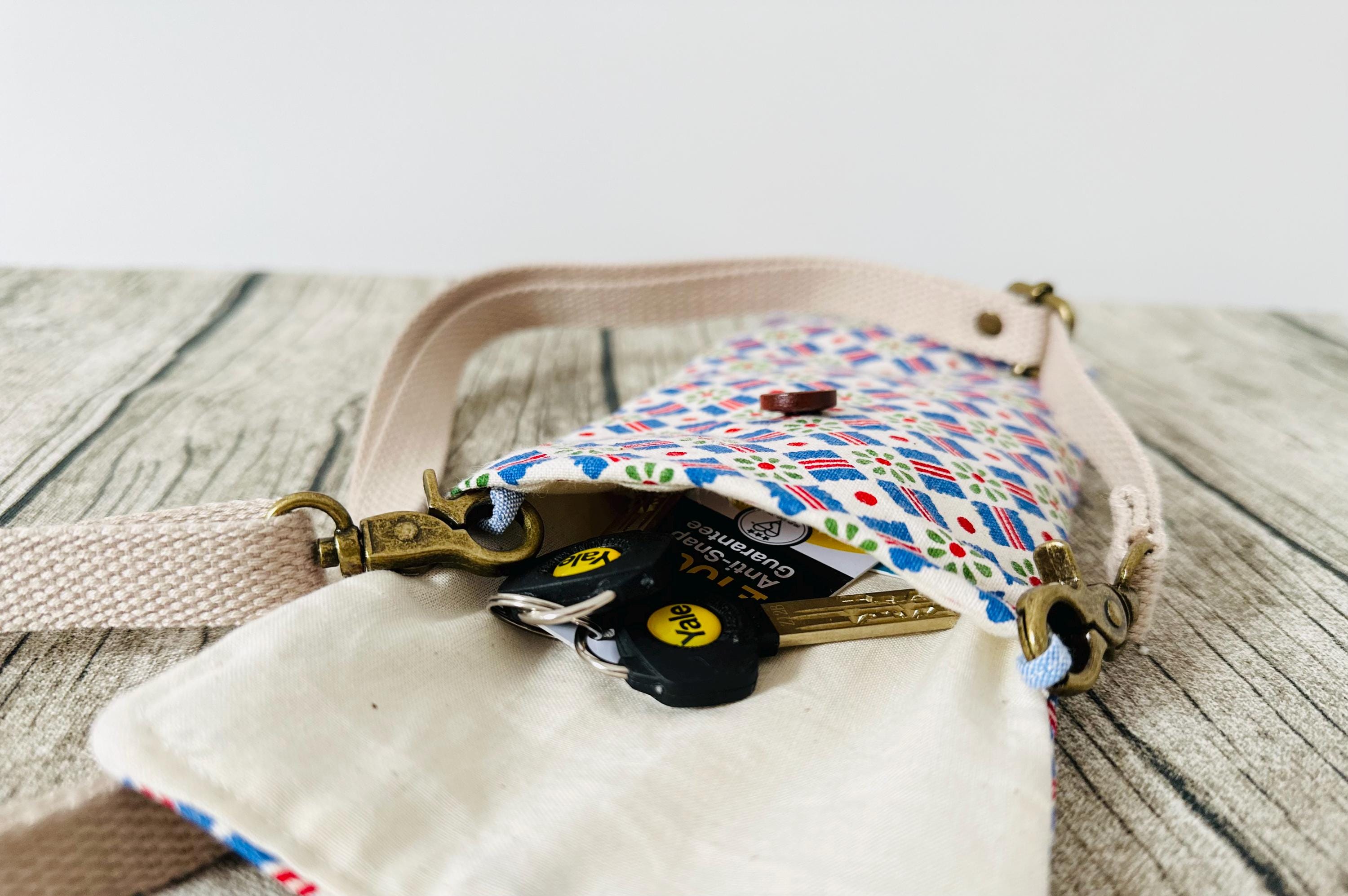 Vintage-Style Fabric Phone Crossbody Bag with Adjustable Strap - Image 13