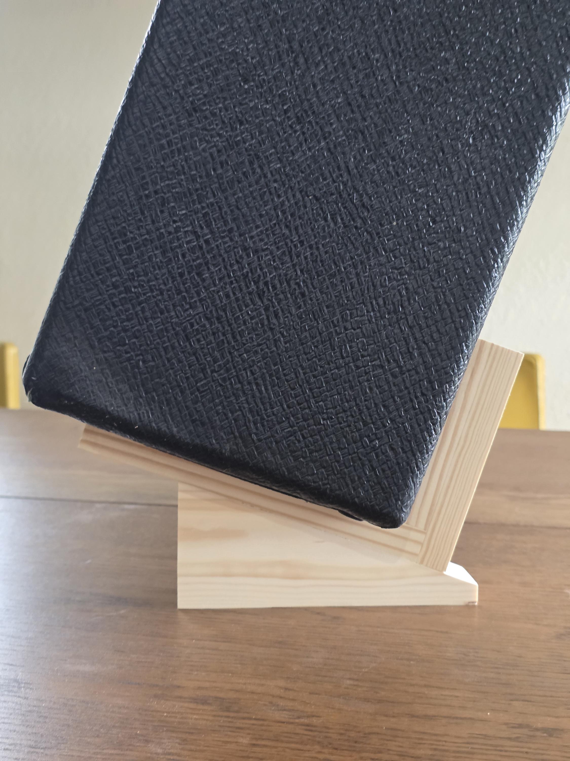 Angled Wooden Speaker/Amplifier Stand for medium Amp/Speaker Ver.3 - Image 6