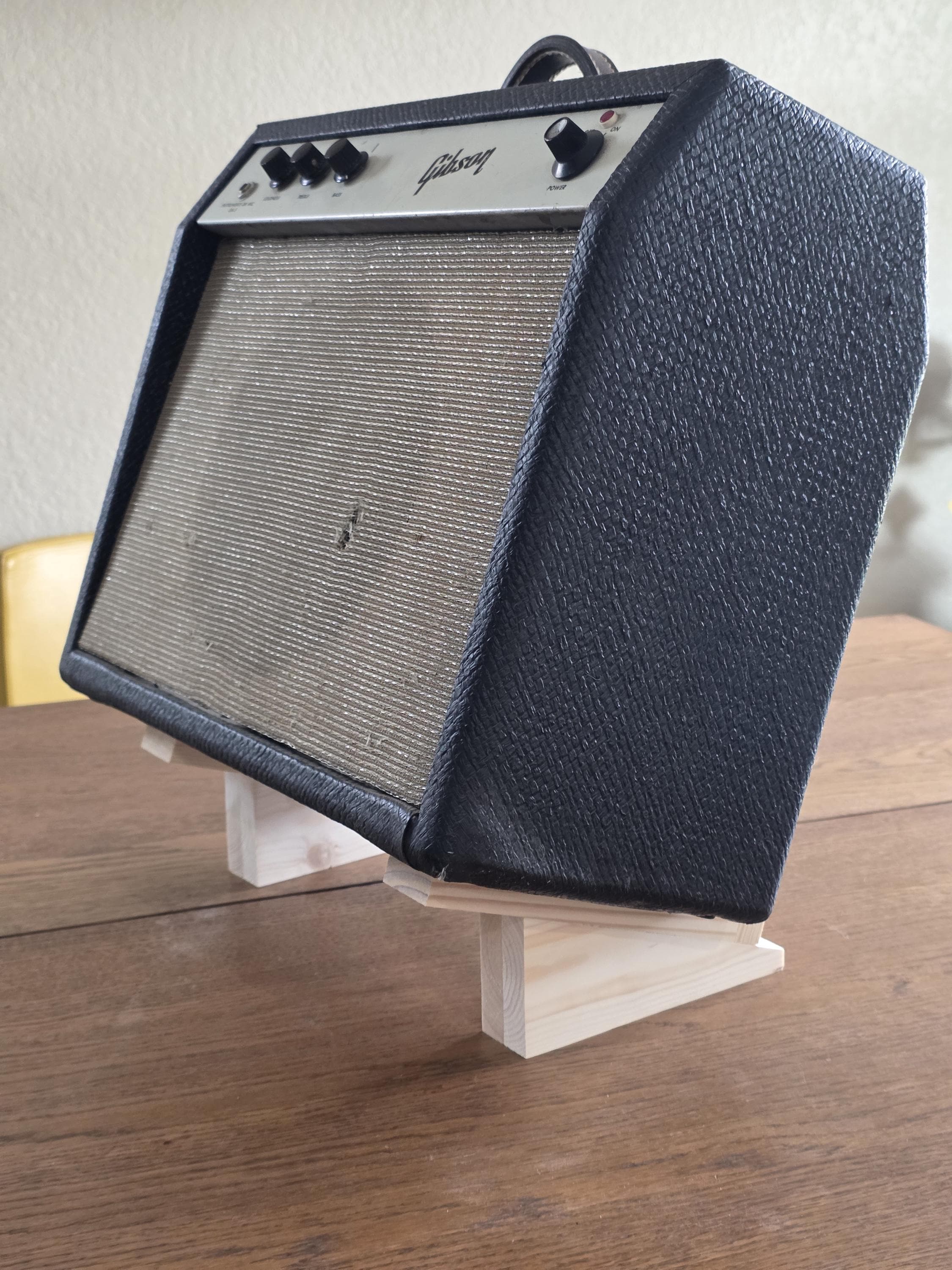 Angled Wooden Speaker/Amplifier Stand for medium Amp/Speaker Ver.3 - Image 5