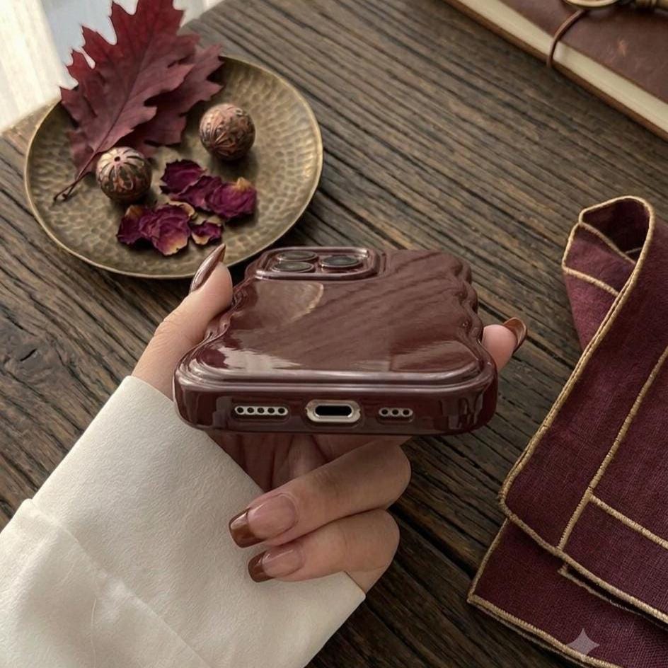 Burgundy Wavy Phone Case for iPhone 13-17 Series - Image 3